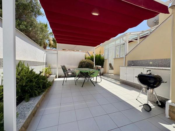 Casa independiente en calle Romeria s/n