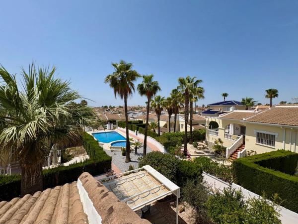 Casa independiente en calle Romeria s/n