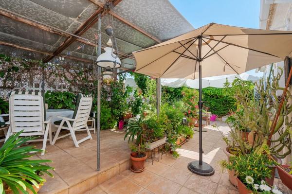 Chalet en calle Costa de la Luz, 2