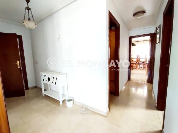 Casa independiente en avenida de Madrid