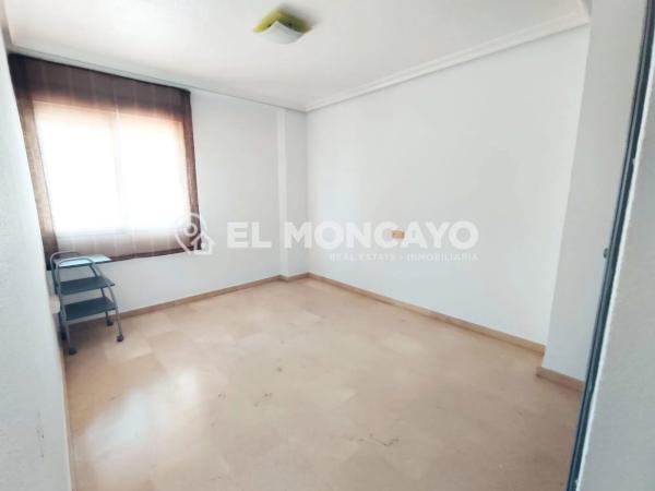 Casa independiente en avenida de Madrid