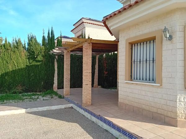 Casa independiente en avenida el Ras Gran