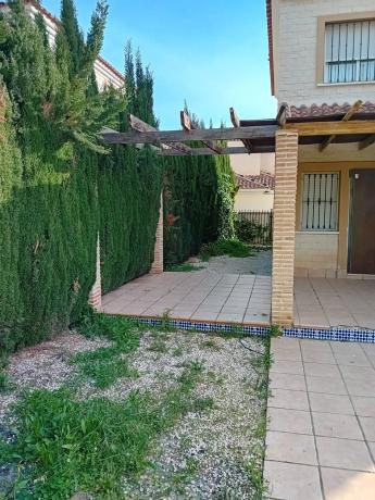 Casa independiente en avenida el Ras Gran