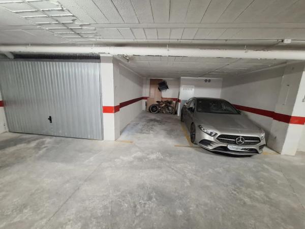 Piso en calle Pintor Antonio López, 4