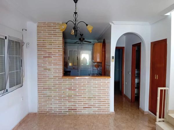 Casa independiente en avenida el Ras Gran