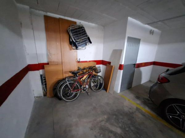 Piso en calle Pintor Antonio López, 4