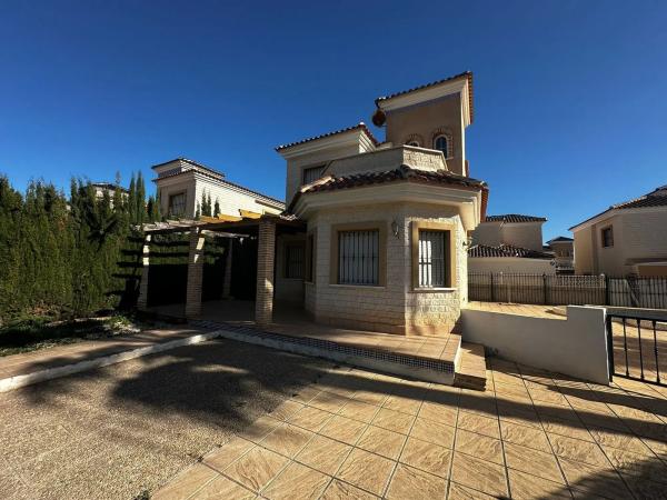 Casa independiente en avenida el Ras Gran, 83