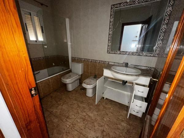 Casa independiente en avenida el Ras Gran, 83