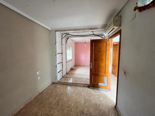 Casa independiente en avenida el Ras Gran, 83