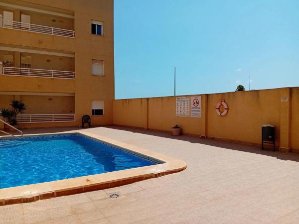 Piso en montesinos s/n