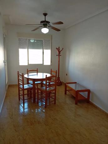 Piso en montesinos s/n