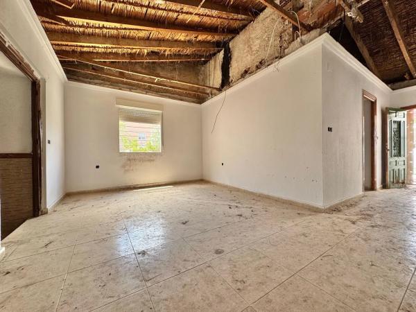 Casa independiente en calle Sallavedra