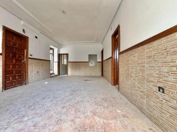 Casa independiente en calle Sallavedra