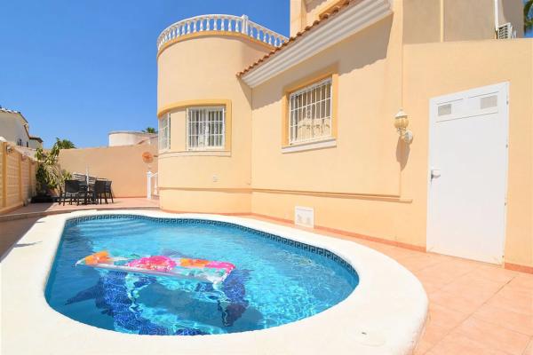 Casa independiente en calle Niágara