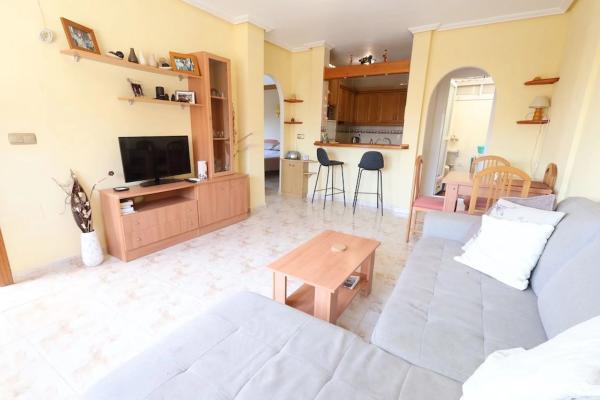 Chalet adosado en calle Jónico