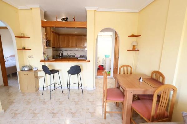 Chalet adosado en calle Jónico