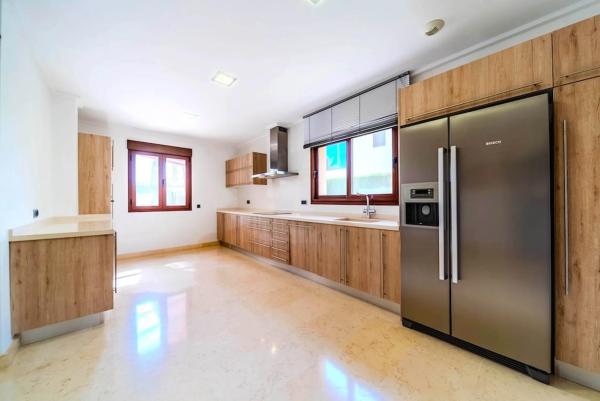 Casa independiente en calle el Coral