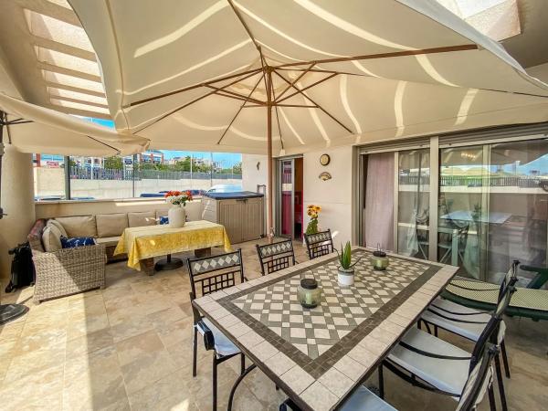 Piso en calle Pebrella