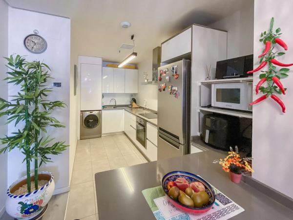 Piso en calle Pebrella