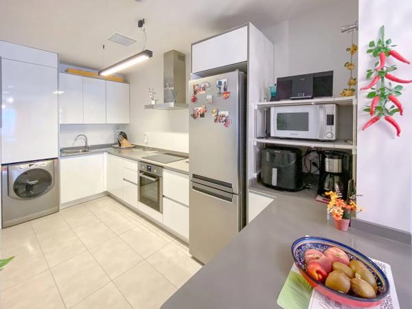 Piso en calle Pebrella