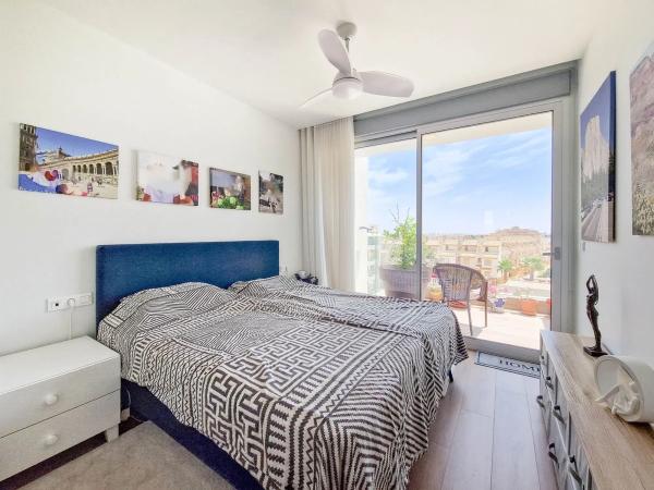 Ático en calle Azafrán