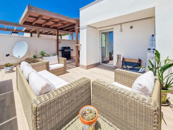 Ático en calle Azafrán