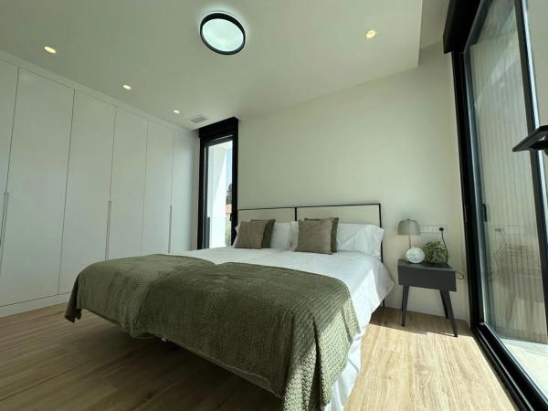 Casa independiente en avenida Sánchez Lozano, 6