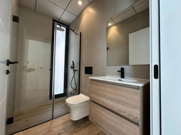 Casa independiente en avenida Sánchez Lozano, 6