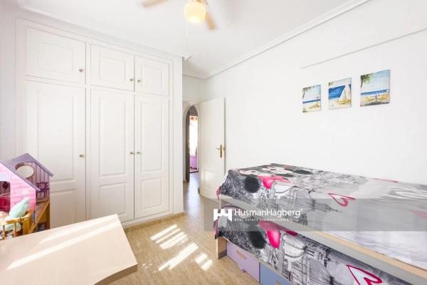 Chalet adosado en calle Albahaca