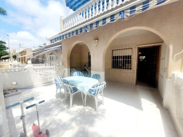 Chalet pareado en calle Noruega, 79