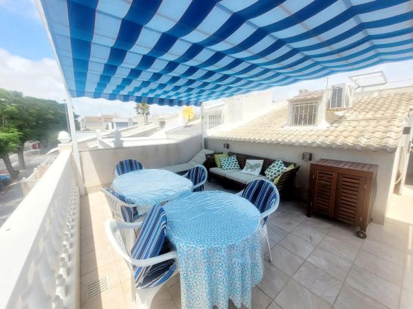 Chalet pareado en calle Noruega, 79