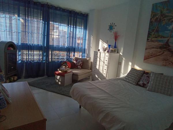 Chalet adosado en calle Remo, 10