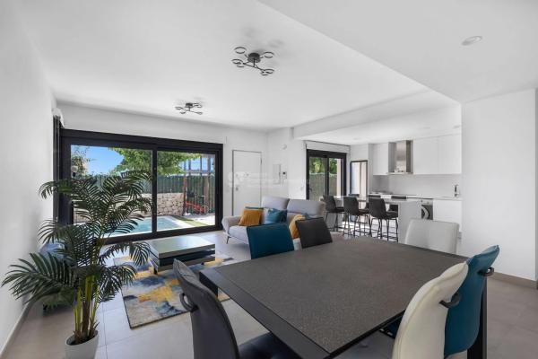 Casa independiente en calle Veleta, 57