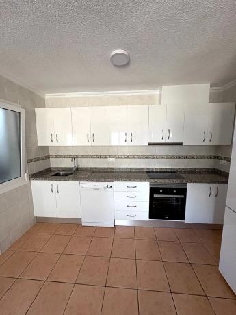 Chalet adosado en calle Juan Sáez Otón, 9