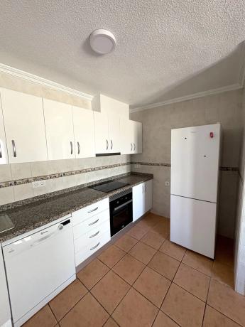 Chalet adosado en calle Juan Sáez Otón, 9