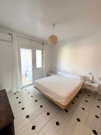 Chalet adosado en calle Juan Sáez Otón, 9