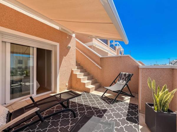 Chalet adosado en calle Begoña