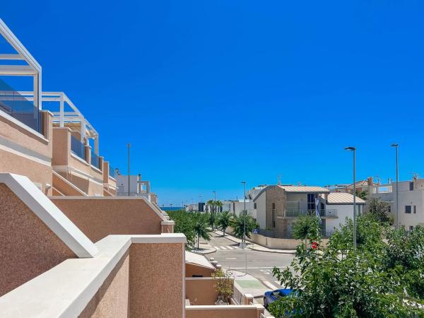 Chalet adosado en calle Begoña