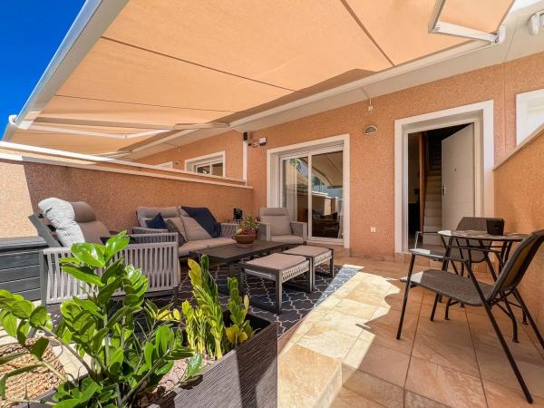 Chalet adosado en calle Begoña