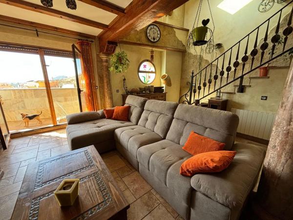 Chalet pareado en calle San Miguel