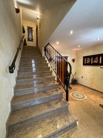 Chalet pareado en calle San Miguel