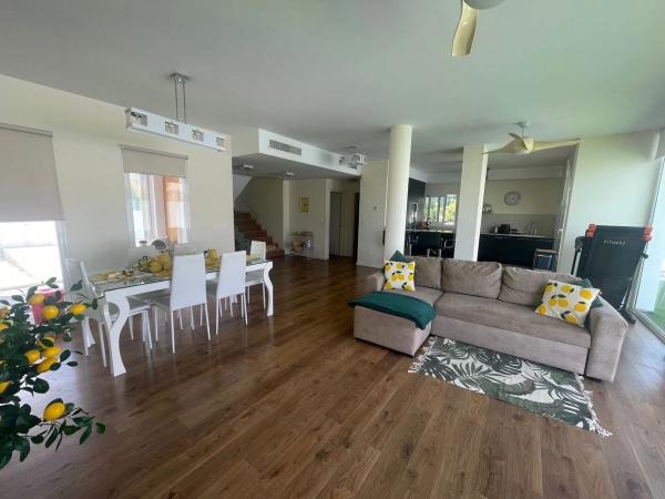 Casa independiente en calle Arcipreste de Hita, 55