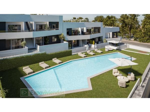 Casa independiente en calle Chopin