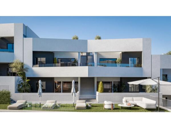 Casa independiente en calle Chopin