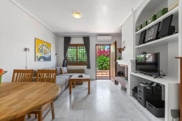 Chalet adosado en calle los Hernandez, 34