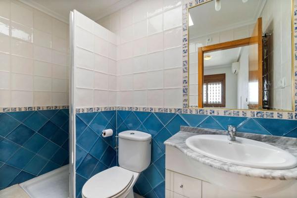 Chalet adosado en calle los Hernandez, 34