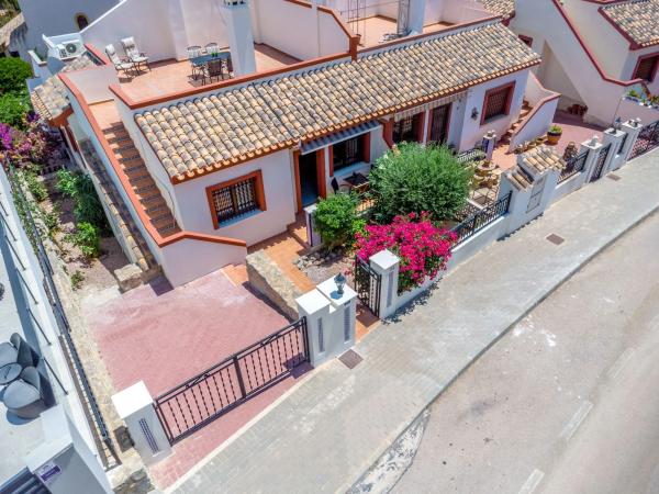 Chalet adosado en calle los Hernandez, 34