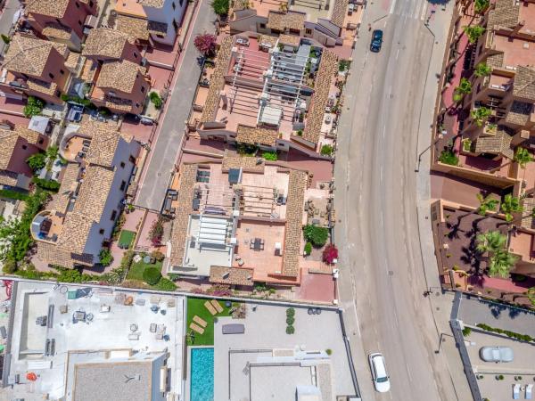 Chalet adosado en calle los Hernandez, 34