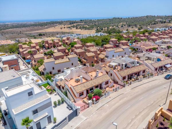 Chalet adosado en calle los Hernandez, 34