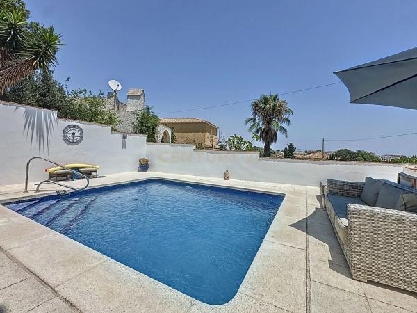 Casa independiente en calle Bermudas, 2